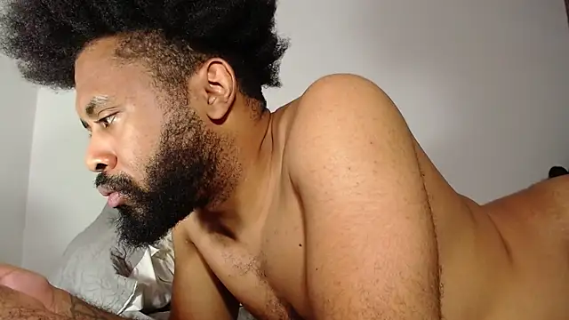 Snapshot of KaelMoreau chatting on 17, 3, 2025 KaelMoreau online show from 17, 3, 2025