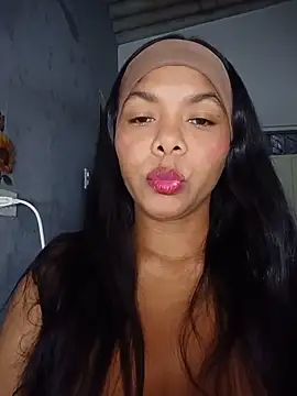 Snapshot of DIORA_Latina chatting on 27, 5, 2026 DIORA Latina online show from 27, 5, 2026