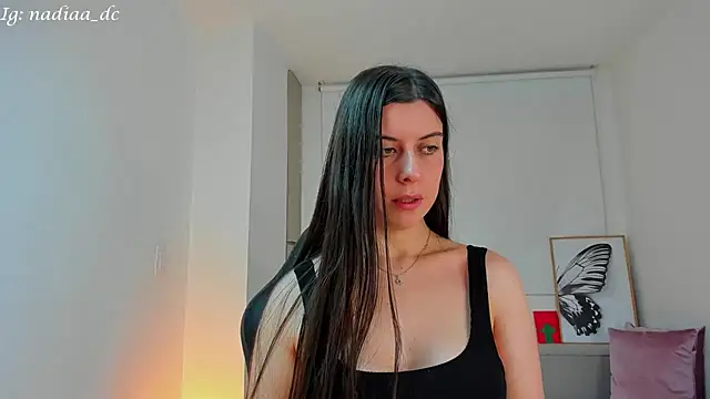 Nadiaa  online show from 16, 1, 2025