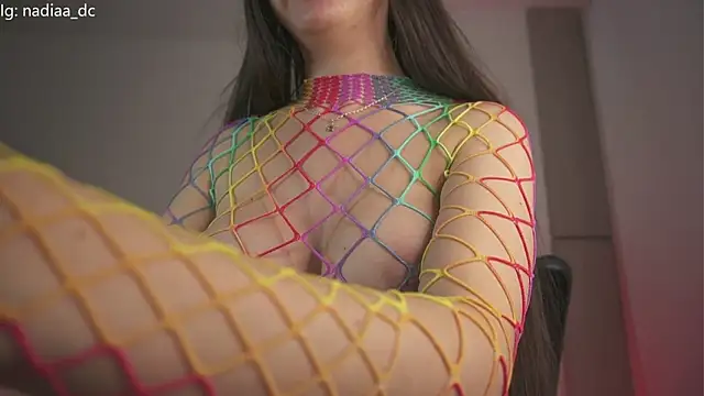 Nadiaa  online show from 27, 9, 2025