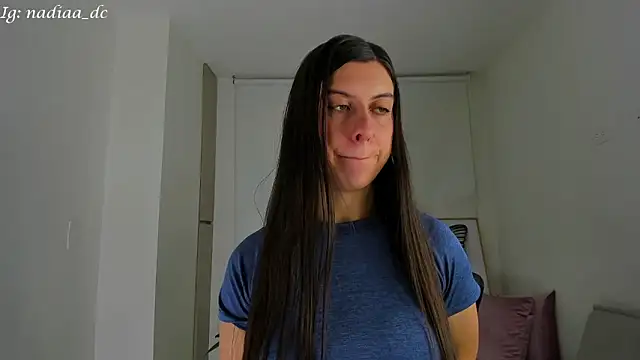 Nadiaa  online show from 24, 1, 2025