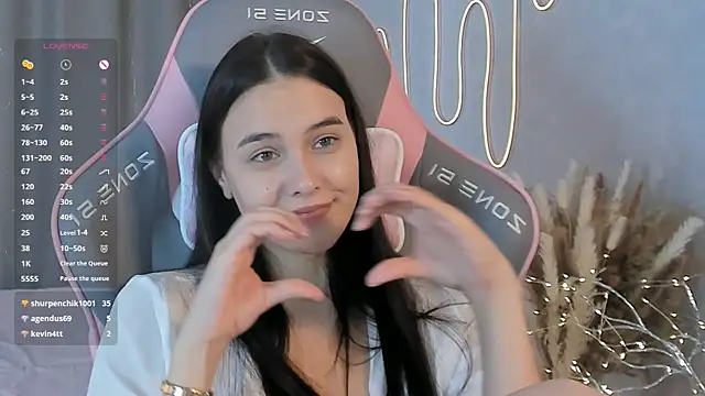  Sweetie  online show from 9, 3, 2025