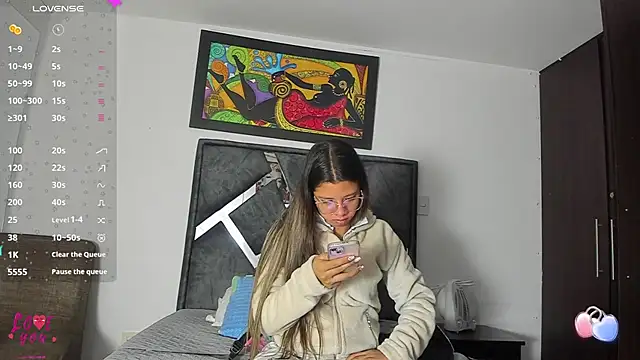 Vahiolet smith online show from 28, 10, 2025