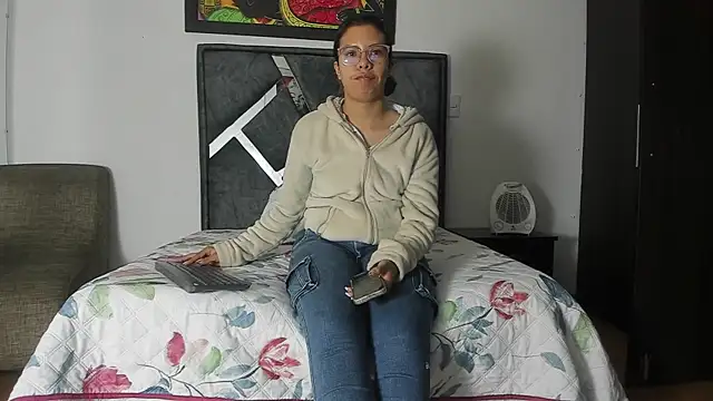 Vahiolet smith online show from 30, 10, 2025