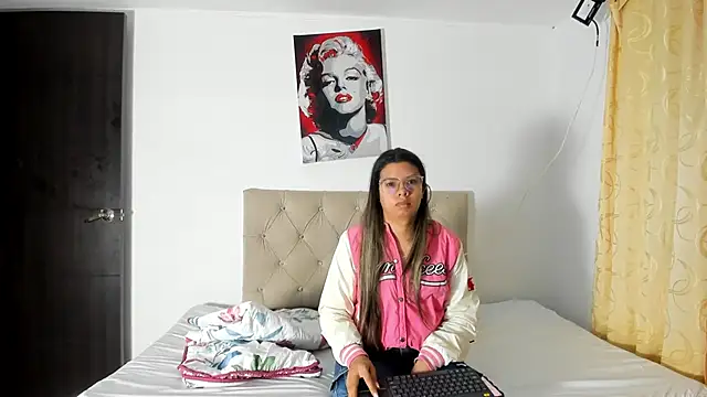 Vahiolet smith online show from 23, 9, 2025