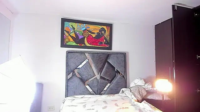 Vahiolet smith online show from 8, 11, 2025