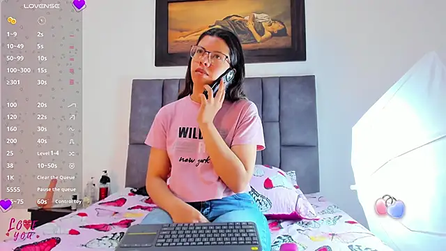 Vahiolet smith online show from 22, 3, 2026