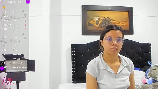 Vahiolet smith online show from 19, 12, 2025