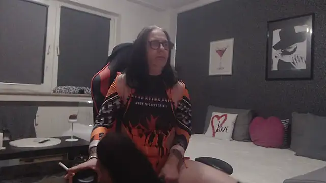 EiskalterEngel74 online show from 15, 2, 2025