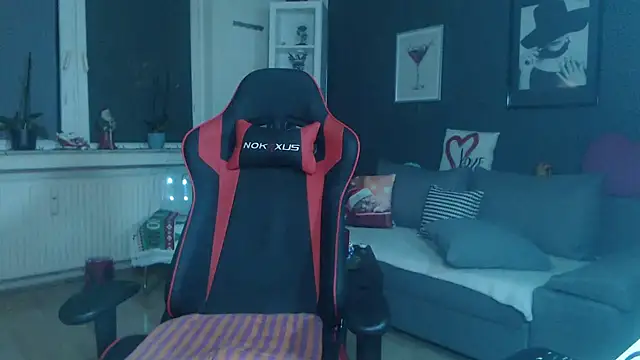 EiskalterEngel74 online show from 7, 12, 2024