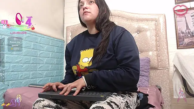 KataleyaStiward online show from 9, 10, 2025