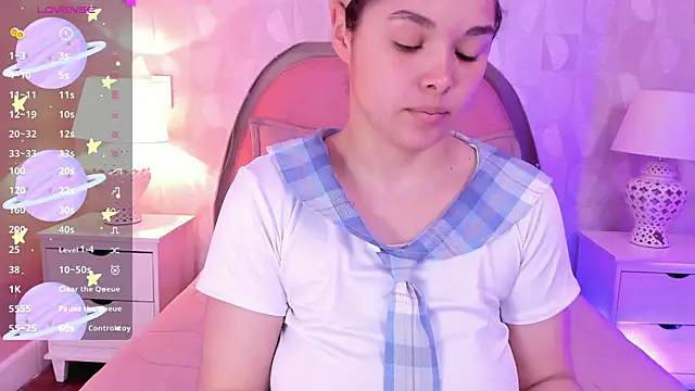 Snapshot of angeline_teen chatting on 14, 7, 2026 angeline teen online show from 14, 7, 2026