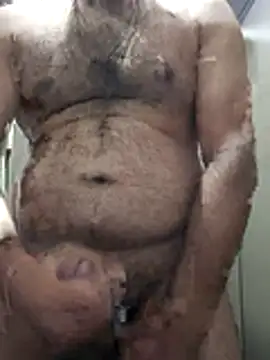 Snapshot of hornycharlie04 chatting on 16, 10, 2025 hornycharlie04 online show from 16, 10, 2025