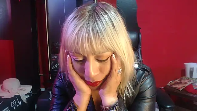 KLOE PIELL online show from 29, 10, 2025