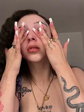 exoticmisfitt online show from 31, 3, 2026