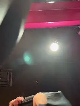 exoticmisfitt online show from 14, 2, 2026