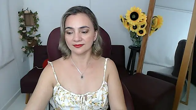 Snapshot of Ghada_milf chatting on 14, 7, 2026 Ghada milf online show from 14, 7, 2026