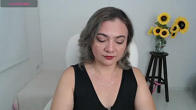 Ghada milf online show from 17, 10, 2025