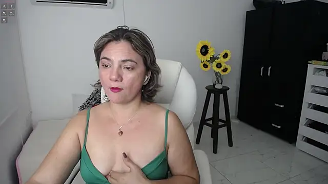 Ghada milf online show from 15, 3, 2025