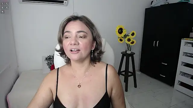 Ghada milf online show from 14, 3, 2025