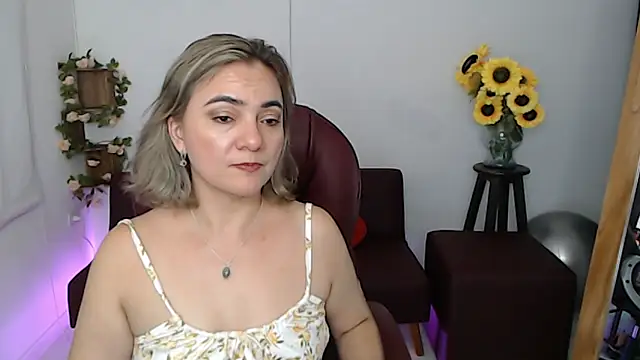 Ghada milf online show from 15, 5, 2026