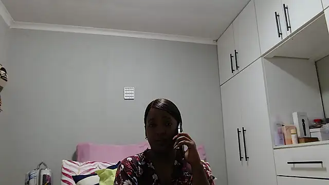 Amberbela online show from 2, 5, 2026