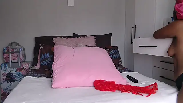 Amberbela online show from 8, 3, 2026