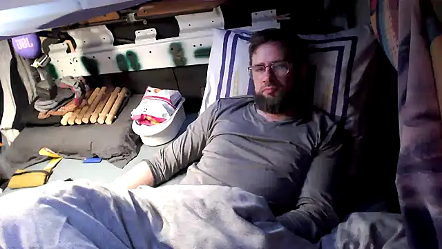 Snapshot of TRebelG chatting on 25, 2, 2026 TRebelG online show from 25, 2, 2026