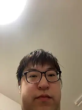 yuuki198912 online show from 6, 10, 2025