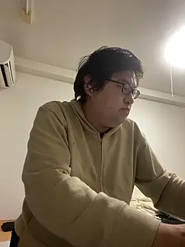 yuuki198912 online show from 15, 10, 2025