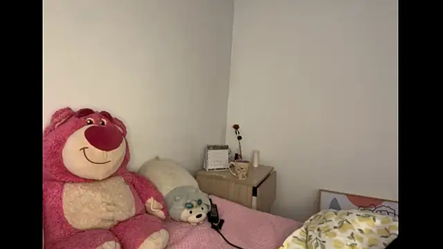 HallieLemon1 online show from 6, 12, 2024