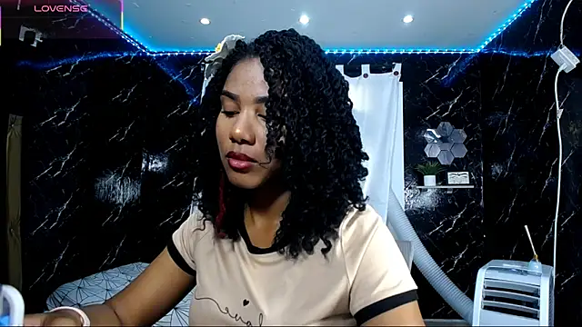 Hillary queen online show from 13, 9, 2025