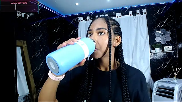 Hillary queen online show from 12, 10, 2025