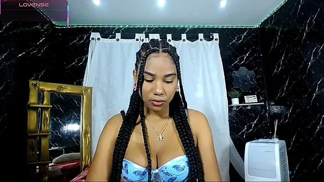 Hillary queen online show from 26, 11, 2025