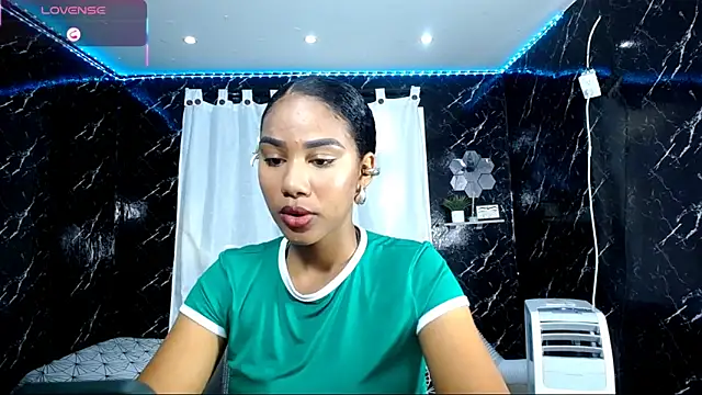 Hillary queen online show from 20, 9, 2025