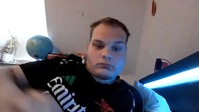Snapshot of Nicolasjlhkjzl chatting on 4, 7, 2026 Nicolasjlhkjzl online show from 4, 7, 2026