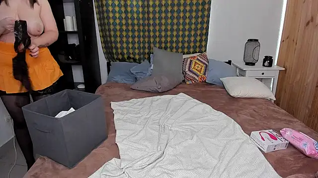 Kendra SXY online show from 27, 10, 2025