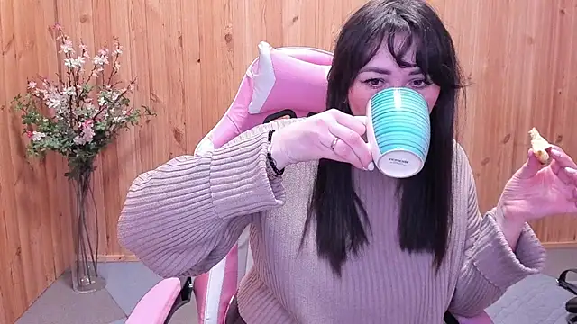 Kendra SXY online show from 7, 3, 2025