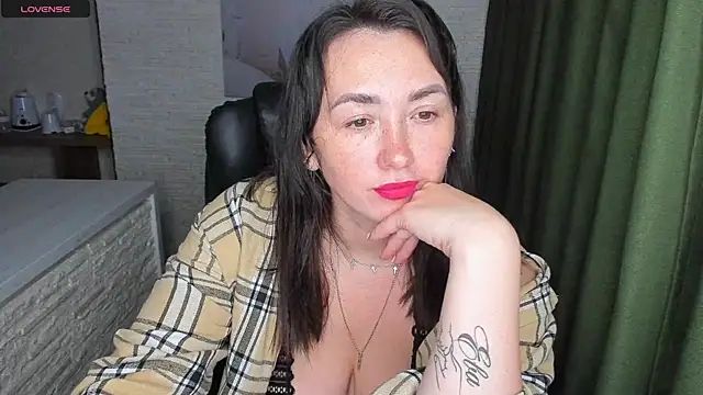 Kendra SXY online show from 6, 10, 2025