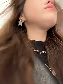 Peachy Dream online show from 1, 4, 2026