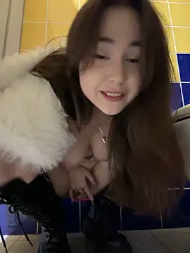 Snapshot of Peachy_Dream chatting on 12, 2, 2025 Peachy Dream online show from 12, 2, 2025