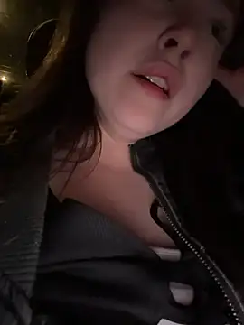 Peachy Dream online show from 28, 4, 2026