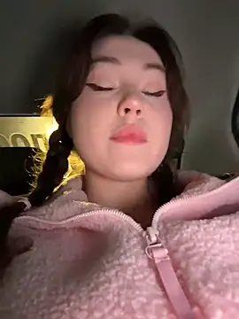 Snapshot of Peachy_Dream chatting on 29, 10, 2025 Peachy Dream online show from 29, 10, 2025