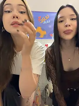 Peachy Dream online show from 23, 7, 2026