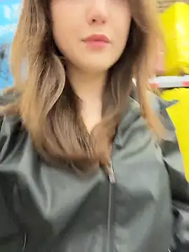 Snapshot of Peachy_Dream chatting on 13, 10, 2025 Peachy Dream online show from 13, 10, 2025