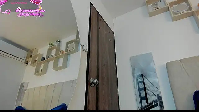 Snapshot of MartinaWestt chatting on 10, 2, 2026 MartinaWestt online show from 10, 2, 2026