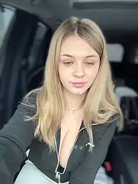 Love Bri online show from 3, 3, 2025