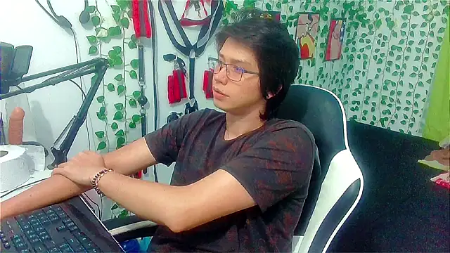 Andy gray online show from 11, 4, 2026