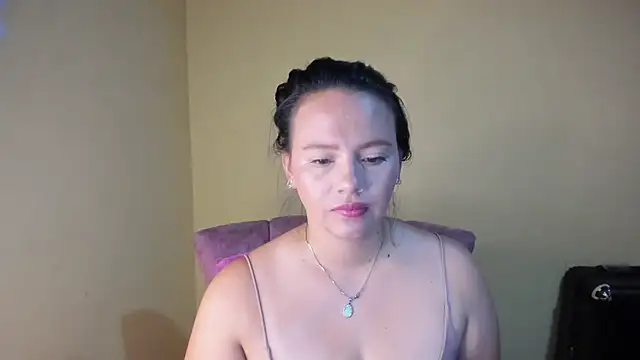 lauraguzman online show from 28, 3, 2026