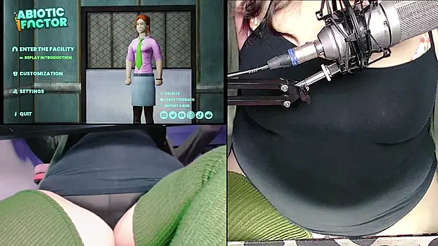 Snapshot of EmGreens chatting on 4, 1, 2025 EmGreens online show from 4, 1, 2025